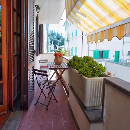 Apartmán Casa Garibaldi Con Terrazzo E Parking, Mare 1 Min *