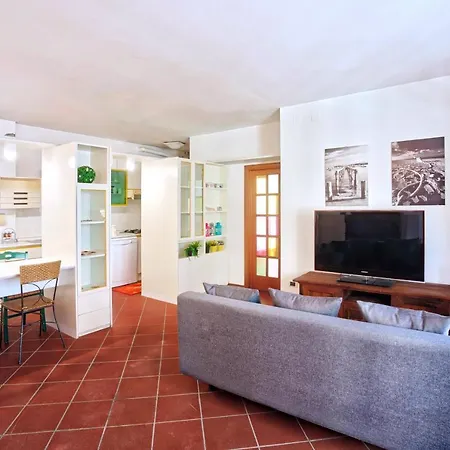 Casa Garibaldi Con Terrazzo E Parking, Mare 1 Min *
