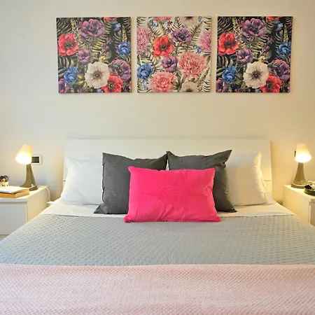 Apartmán Casa Garibaldi Con Terrazzo E Parking, Mare 1 Min
