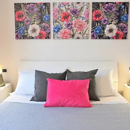 Apartmán Casa Garibaldi Con Terrazzo E Parking, Mare 1 Min *