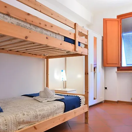 Casa Garibaldi Con Terrazzo E Parking, Mare 1 Min Apartmán *